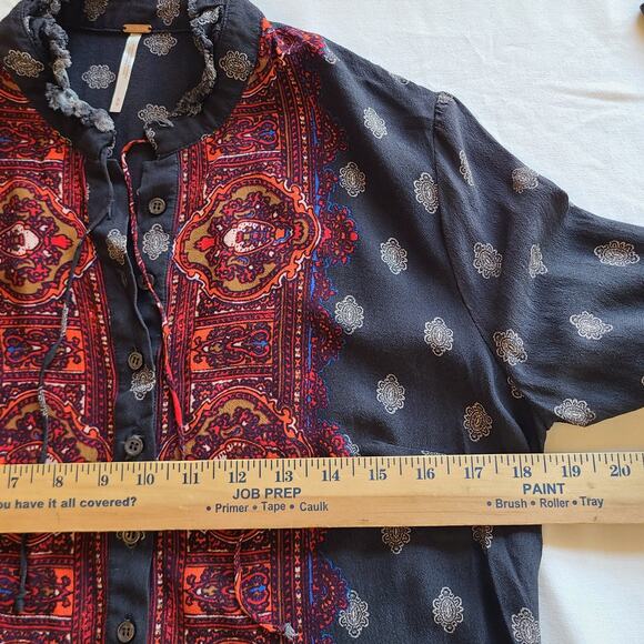 Free People Wishing Well Border Long Sleeve Button Up Top Raw Edge Collar Size M - Picture 8 of 10